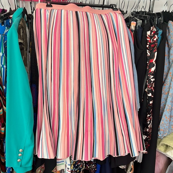 Metroware Pleated Skirt Xl - Picture 1 of 2
